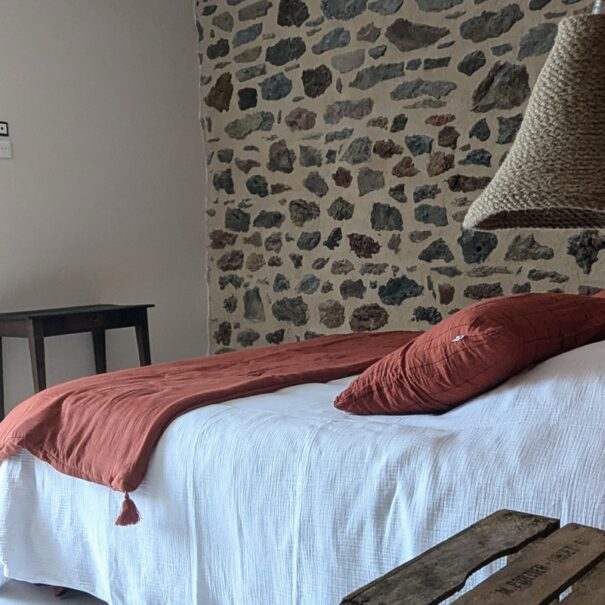 chambre d'hôtes de charme dans maison en pierre